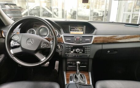 Mercedes-Benz E-Класс, 2010 год, 1 450 000 рублей, 10 фотография