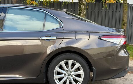 Toyota Camry, 2018 год, 2 450 000 рублей, 12 фотография