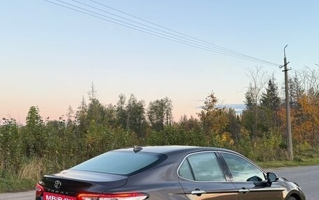 Toyota Camry, 2018 год, 2 450 000 рублей, 4 фотография