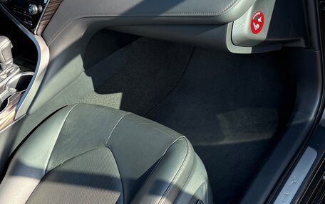 Toyota Camry, 2018 год, 2 450 000 рублей, 18 фотография