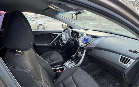 Hyundai Elantra VI, 2013 год, 1 000 000 рублей, 2 фотография