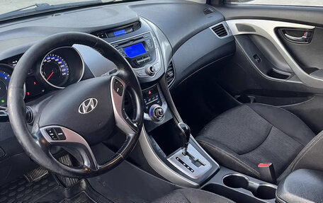 Hyundai Elantra VI, 2013 год, 1 000 000 рублей, 9 фотография