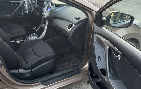Hyundai Elantra VI, 2013 год, 1 000 000 рублей, 8 фотография