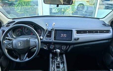 Honda Vezel, 2022 год, 1 200 401 рублей, 10 фотография