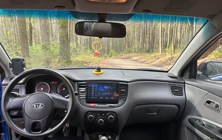 KIA Rio II, 2011 год, 650 000 рублей, 7 фотография