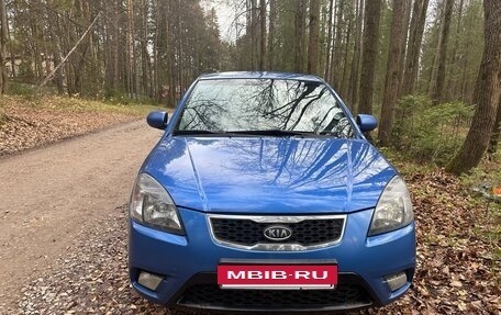 KIA Rio II, 2011 год, 650 000 рублей, 2 фотография