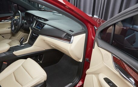 Cadillac XT5 I рестайлинг, 2016 год, 2 690 000 рублей, 15 фотография