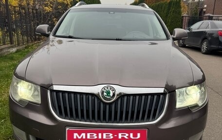 Skoda Superb III рестайлинг, 2011 год, 850 000 рублей, 2 фотография