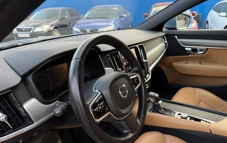 Volvo S90 II рестайлинг, 2017 год, 1 900 000 рублей, 18 фотография