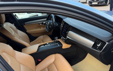 Volvo S90 II рестайлинг, 2017 год, 1 900 000 рублей, 28 фотография