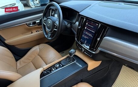 Volvo S90 II рестайлинг, 2017 год, 1 900 000 рублей, 31 фотография