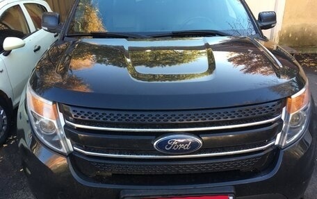 Ford Explorer V рестайлинг, 2014 год, 1 550 000 рублей, 2 фотография