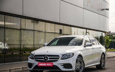Mercedes-Benz E-Класс, 2018 год, 3 589 000 рублей, 1 фотография