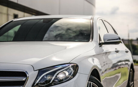 Mercedes-Benz E-Класс, 2018 год, 3 589 000 рублей, 2 фотография