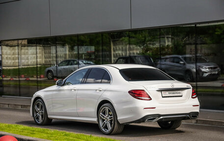 Mercedes-Benz E-Класс, 2018 год, 3 589 000 рублей, 8 фотография