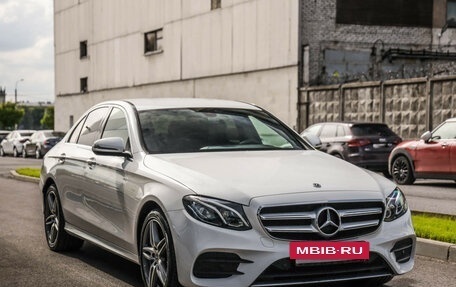 Mercedes-Benz E-Класс, 2018 год, 3 589 000 рублей, 5 фотография
