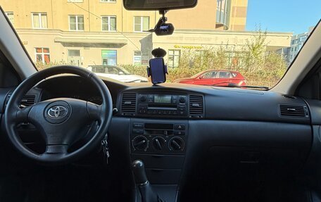 Toyota Corolla, 2003 год, 315 000 рублей, 10 фотография
