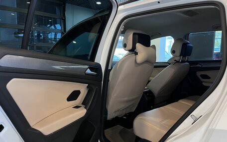 Volkswagen Tiguan II, 2020 год, 3 140 000 рублей, 24 фотография
