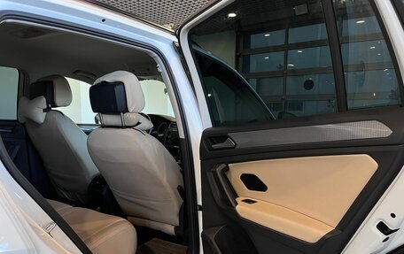 Volkswagen Tiguan II, 2020 год, 3 140 000 рублей, 26 фотография