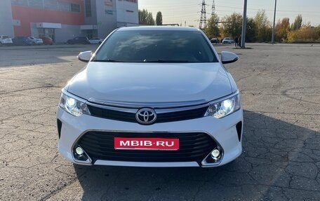 Toyota Camry, 2016 год, 1 880 000 рублей, 1 фотография