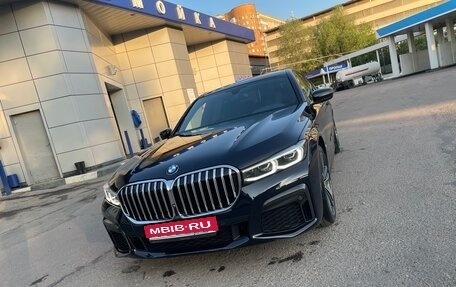 BMW 7 серия, 2019 год, 4 000 000 рублей, 1 фотография