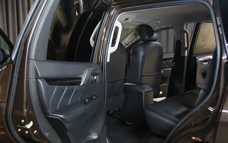 Mitsubishi Pajero Sport III рестайлинг, 2018 год, 2 499 000 рублей, 6 фотография