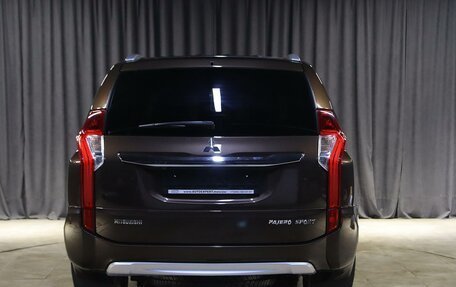Mitsubishi Pajero Sport III рестайлинг, 2018 год, 2 499 000 рублей, 13 фотография