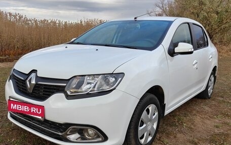 Renault Logan II, 2014 год, 600 000 рублей, 3 фотография