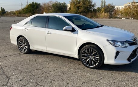 Toyota Camry, 2016 год, 1 880 000 рублей, 5 фотография
