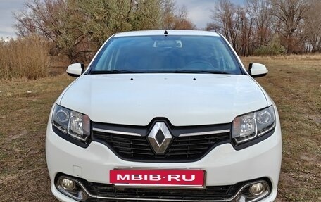 Renault Logan II, 2014 год, 600 000 рублей, 2 фотография