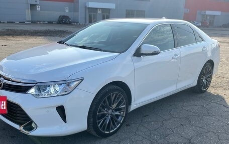 Toyota Camry, 2016 год, 1 880 000 рублей, 4 фотография