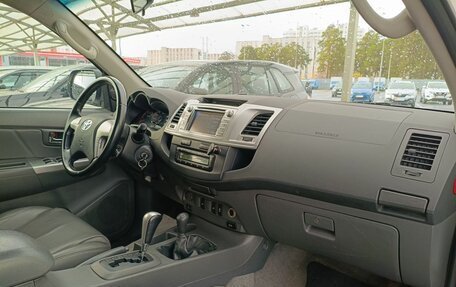 Toyota Hilux VII, 2013 год, 2 700 000 рублей, 8 фотография