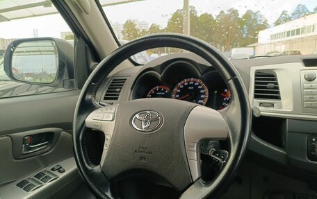 Toyota Hilux VII, 2013 год, 2 700 000 рублей, 9 фотография