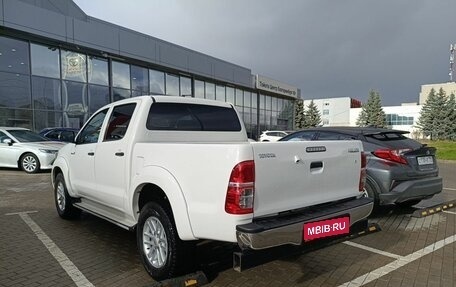 Toyota Hilux VII, 2013 год, 2 700 000 рублей, 18 фотография