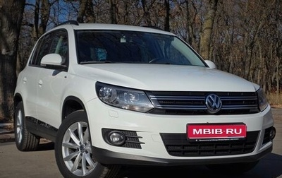 Volkswagen Tiguan I, 2015 год, 2 300 000 рублей, 1 фотография