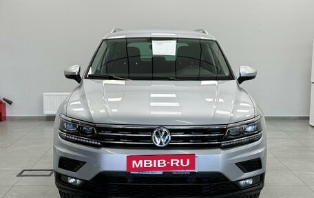 Volkswagen Tiguan II, 2018 год, 2 450 000 рублей, 2 фотография