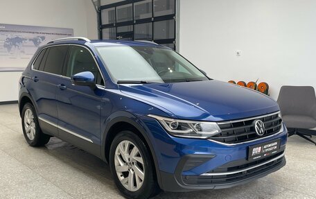 Volkswagen Tiguan II, 2021 год, 2 695 000 рублей, 5 фотография