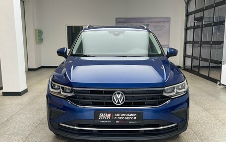 Volkswagen Tiguan II, 2021 год, 2 695 000 рублей, 8 фотография