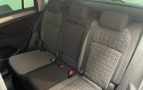 Volkswagen Tiguan II, 2021 год, 2 695 000 рублей, 24 фотография