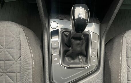 Volkswagen Tiguan II, 2021 год, 2 695 000 рублей, 21 фотография