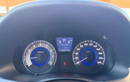 Hyundai Solaris II рестайлинг, 2011 год, 690 000 рублей, 8 фотография