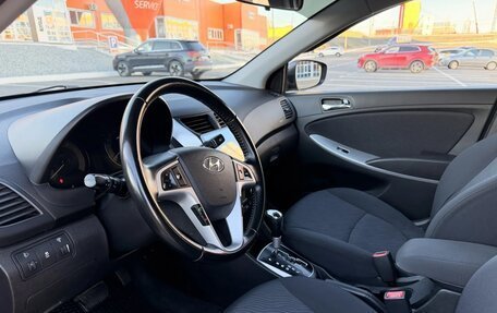 Hyundai Solaris II рестайлинг, 2011 год, 690 000 рублей, 15 фотография