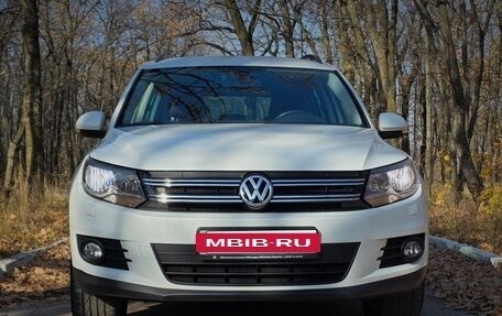 Volkswagen Tiguan I, 2015 год, 2 300 000 рублей, 4 фотография
