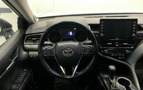 Toyota Camry, 2021 год, 3 549 900 рублей, 15 фотография