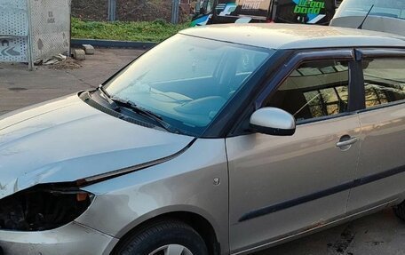 Skoda Fabia II, 2011 год, 280 000 рублей, 3 фотография