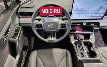 Toyota RAV4, 2026 год, 4 499 000 рублей, 19 фотография