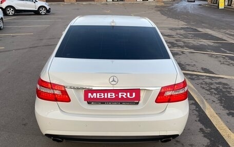 Mercedes-Benz E-Класс, 2011 год, 1 450 000 рублей, 4 фотография