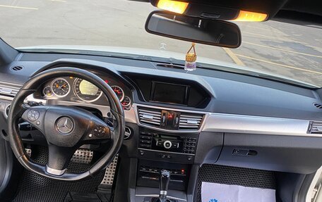 Mercedes-Benz E-Класс, 2011 год, 1 450 000 рублей, 12 фотография