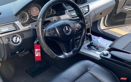 Mercedes-Benz E-Класс, 2011 год, 1 450 000 рублей, 13 фотография