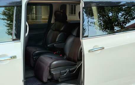 Nissan Elgrand III, 2019 год, 3 300 000 рублей, 3 фотография